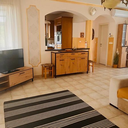 Aqua Azur Apartman Hajdúszoboszló Eksteriør bilde