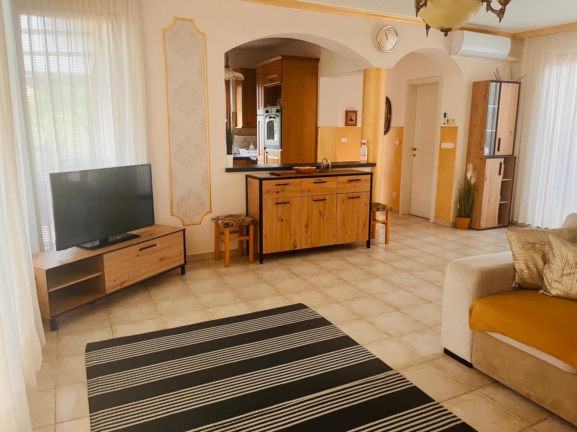 Aqua Azur Apartman Hajdúszoboszló Eksteriør bilde