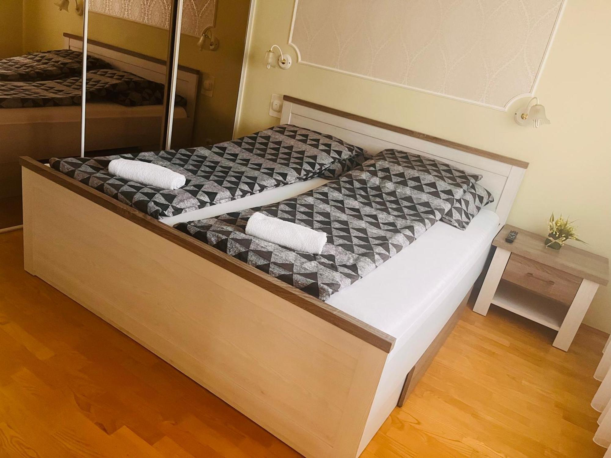 Aqua Azur Apartman Hajdúszoboszló Eksteriør bilde